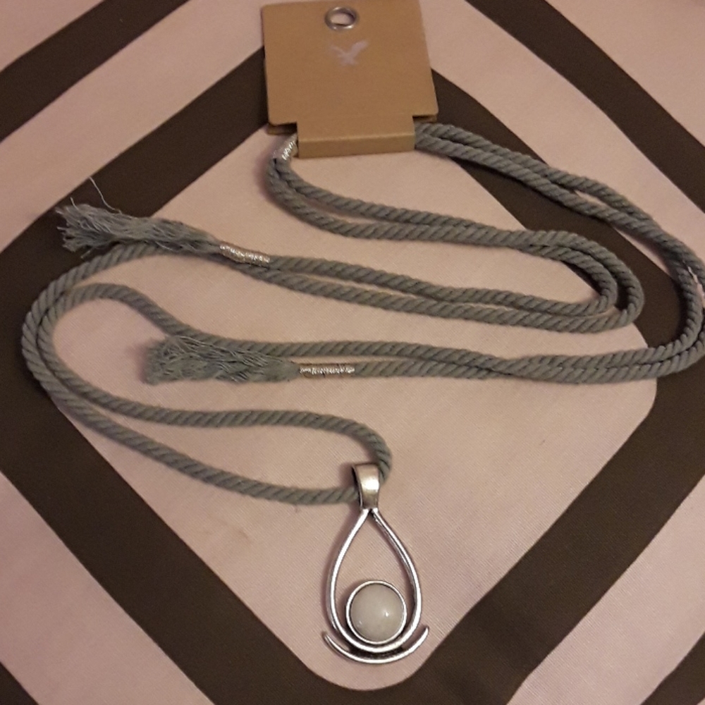 American Eagle Outfitters Pendant Necklace-New